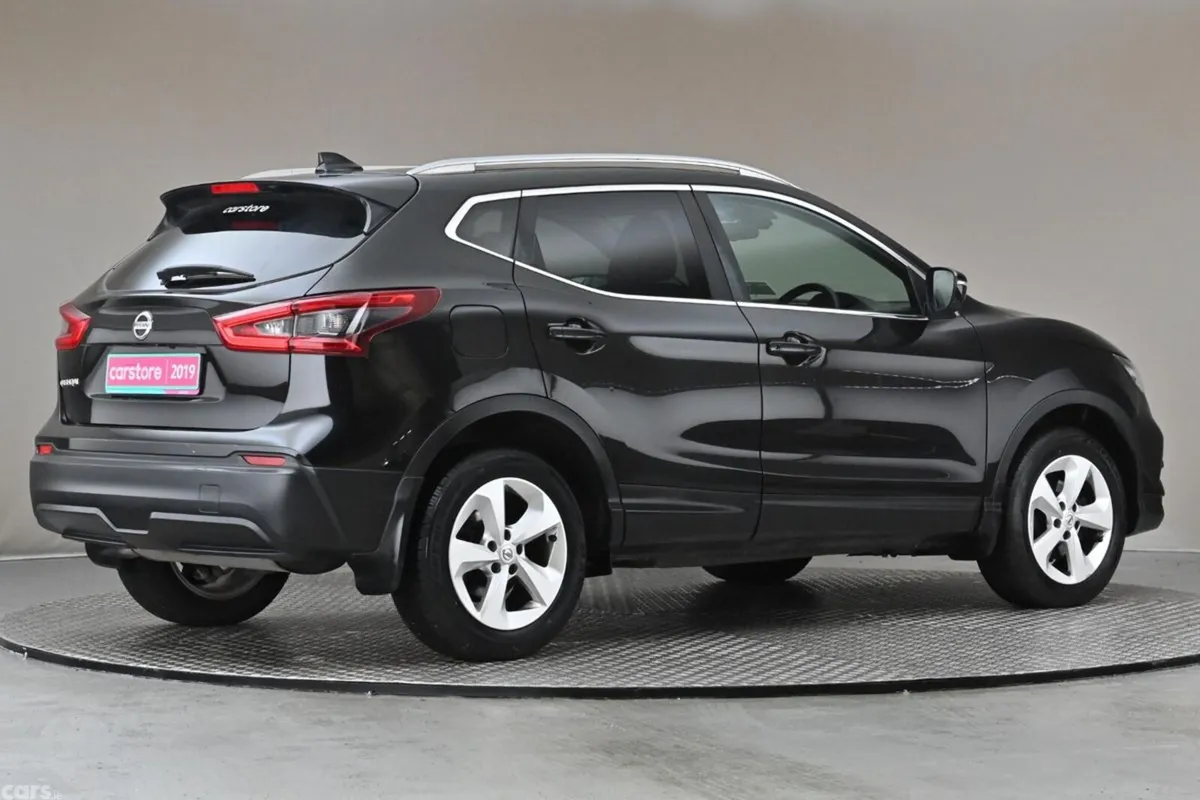 Nissan Qashqai SUV, Petrol, 2019, Black