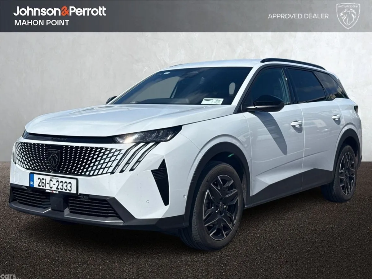 Peugeot 5008 MPV, Petrol, 2026, White