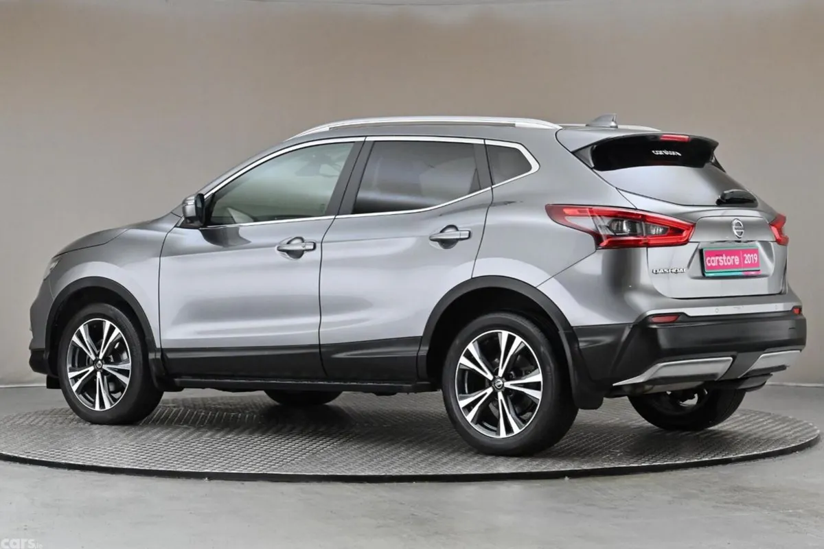 Nissan Qashqai SUV, Diesel, 2019, Grey