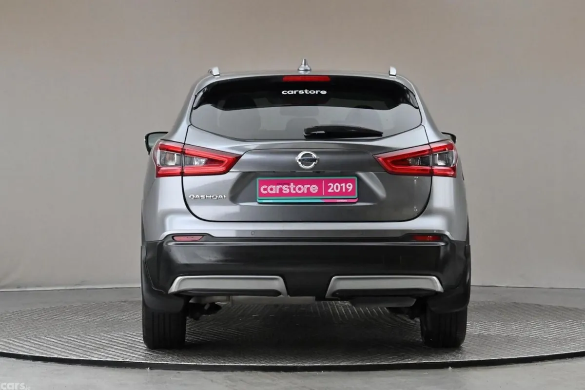 Nissan Qashqai SUV, Diesel, 2019, Grey