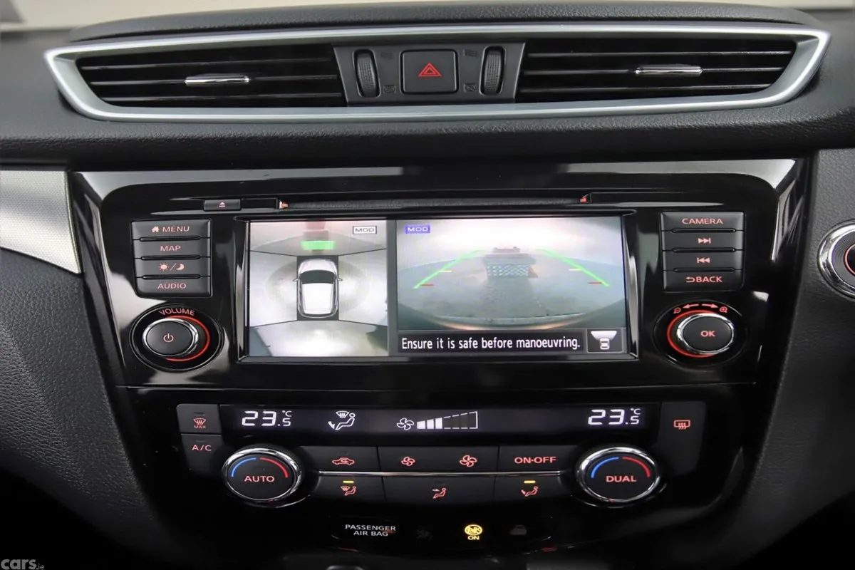 Nissan Qashqai SUV, Diesel, 2019, Grey