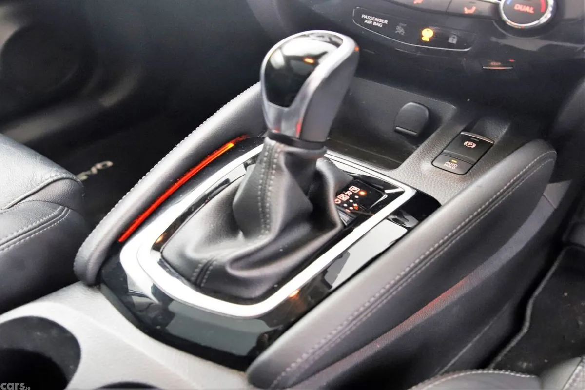 Nissan Qashqai SUV, Diesel, 2019, Grey