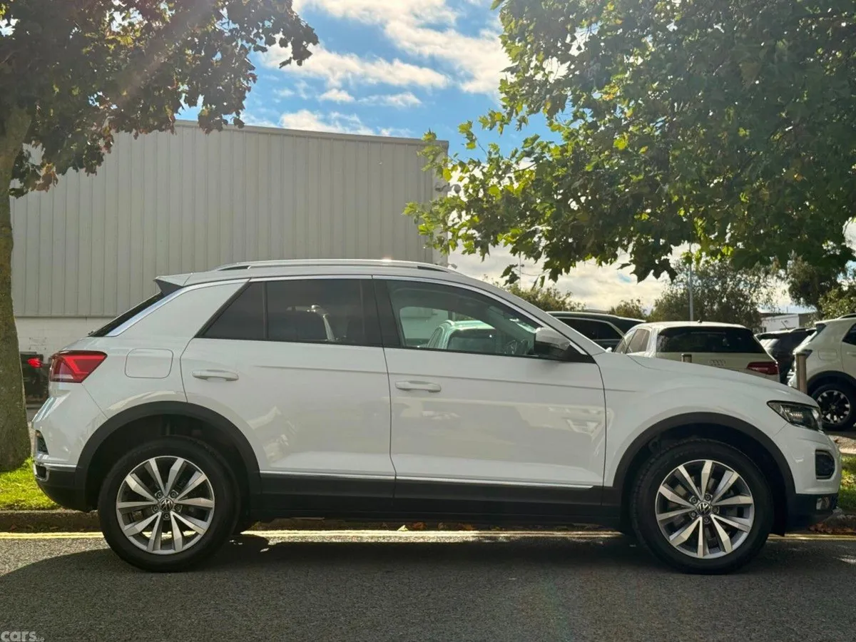 Volkswagen T-Roc SUV, Diesel, 2021, White