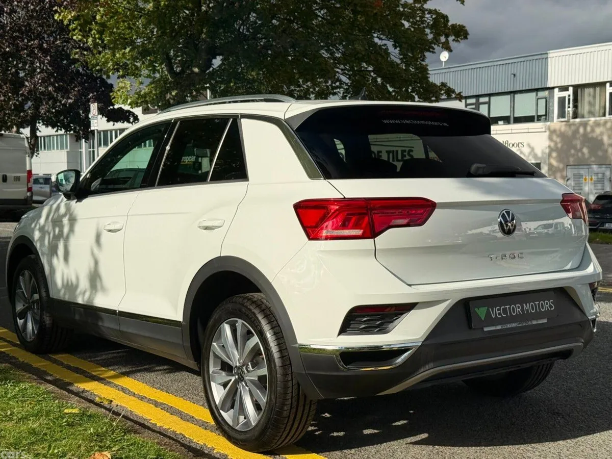 Volkswagen T-Roc SUV, Diesel, 2021, White