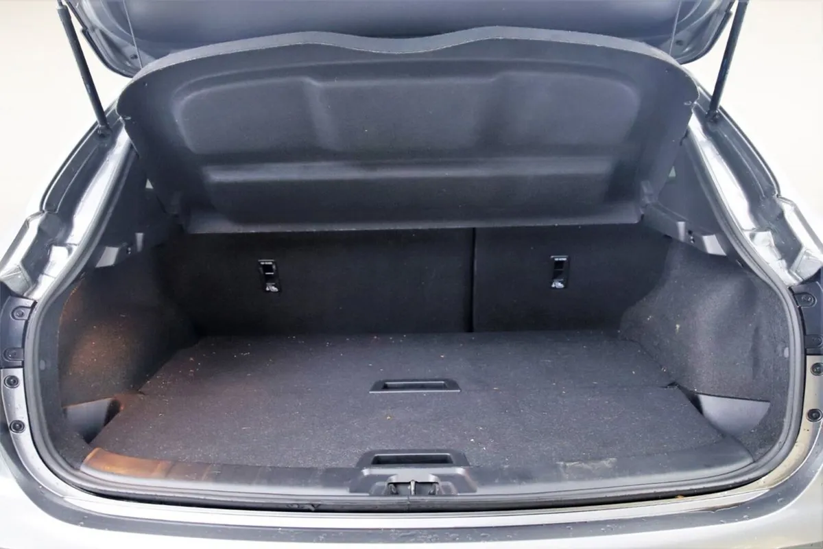 Nissan Qashqai SUV, Diesel, 2019, Grey