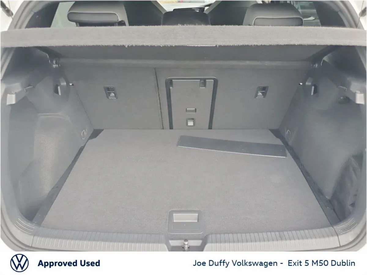 Volkswagen Golf Estate, Petrol, 2024, White