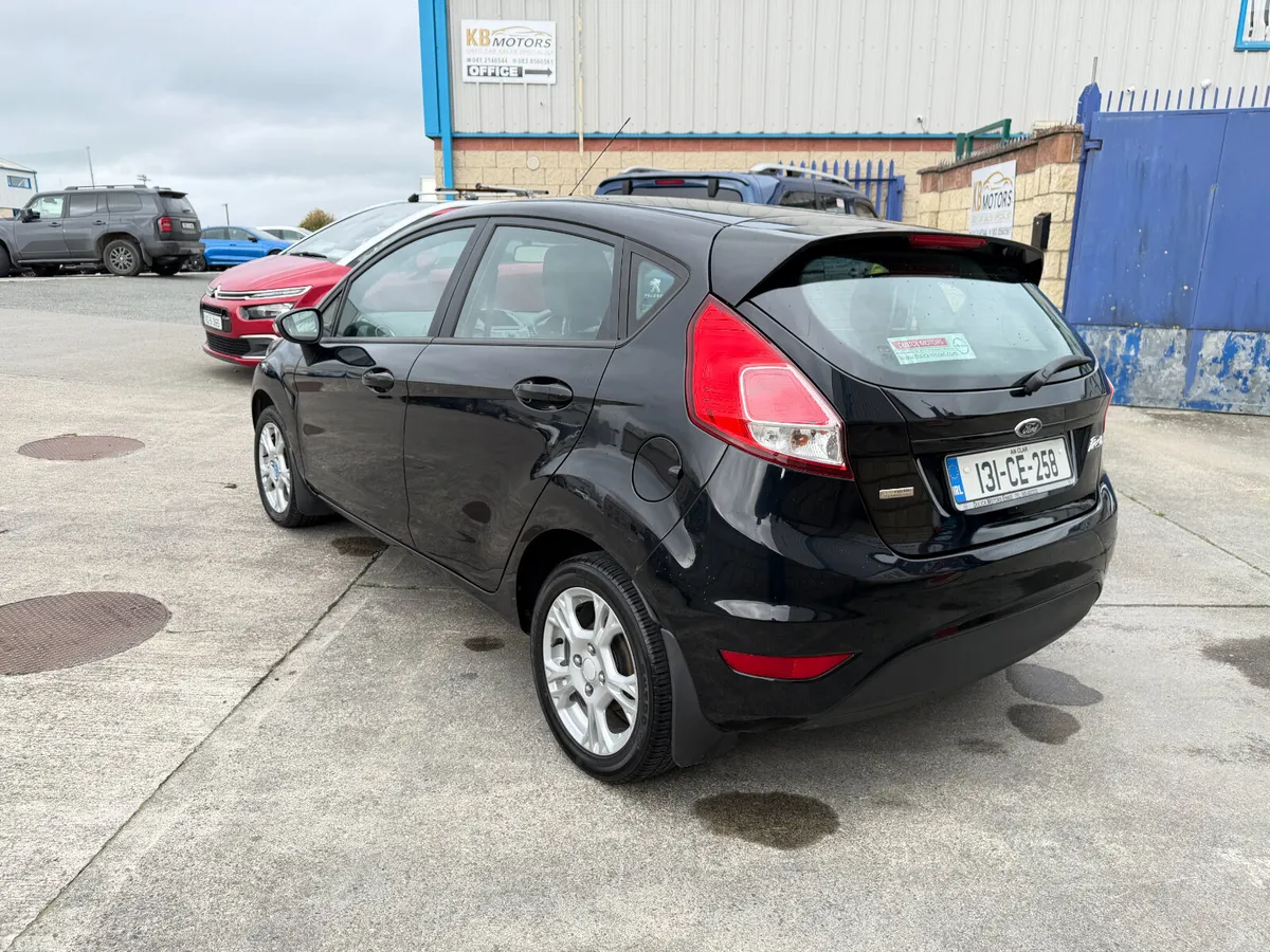 Ford Fiesta Hatchback, Petrol, 2013, Black