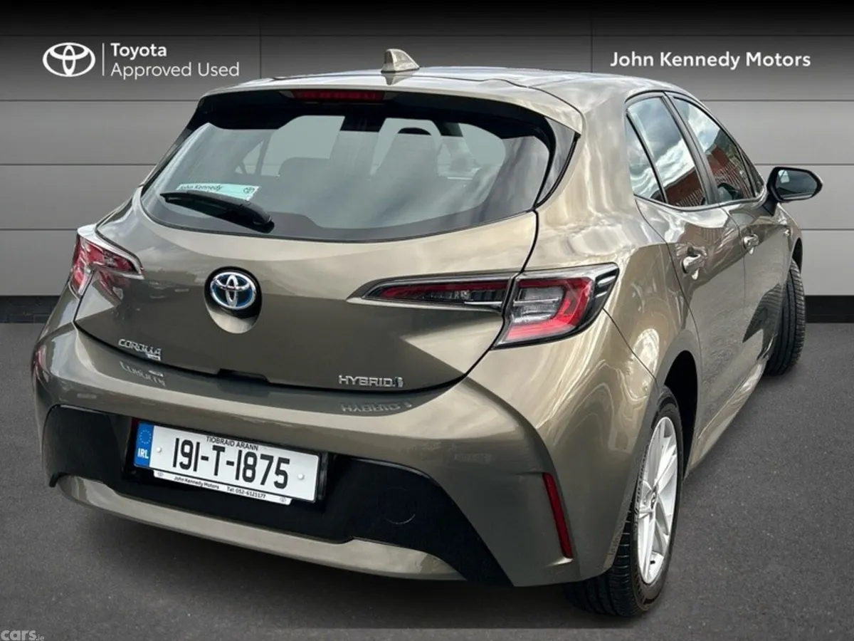 Toyota Corolla Hatchback, Petrol Hybrid, 2019, Bronze