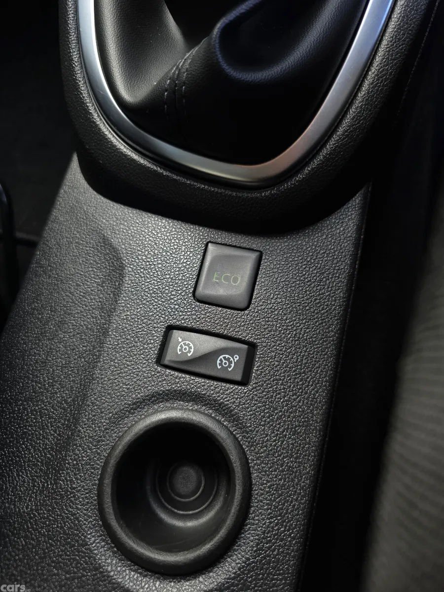 Renault Captur Hatchback, Diesel, 2019, Red