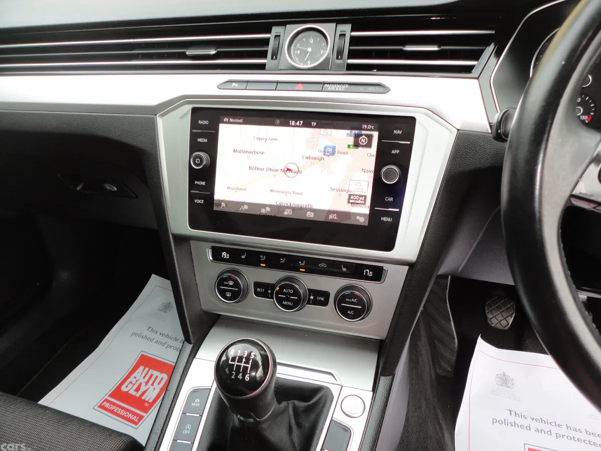 Volkswagen Passat Saloon, Diesel, 2019, Blue