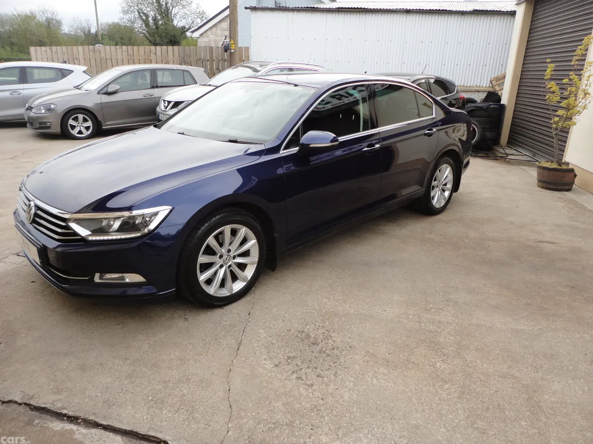 Volkswagen Passat Saloon, Diesel, 2019, Blue