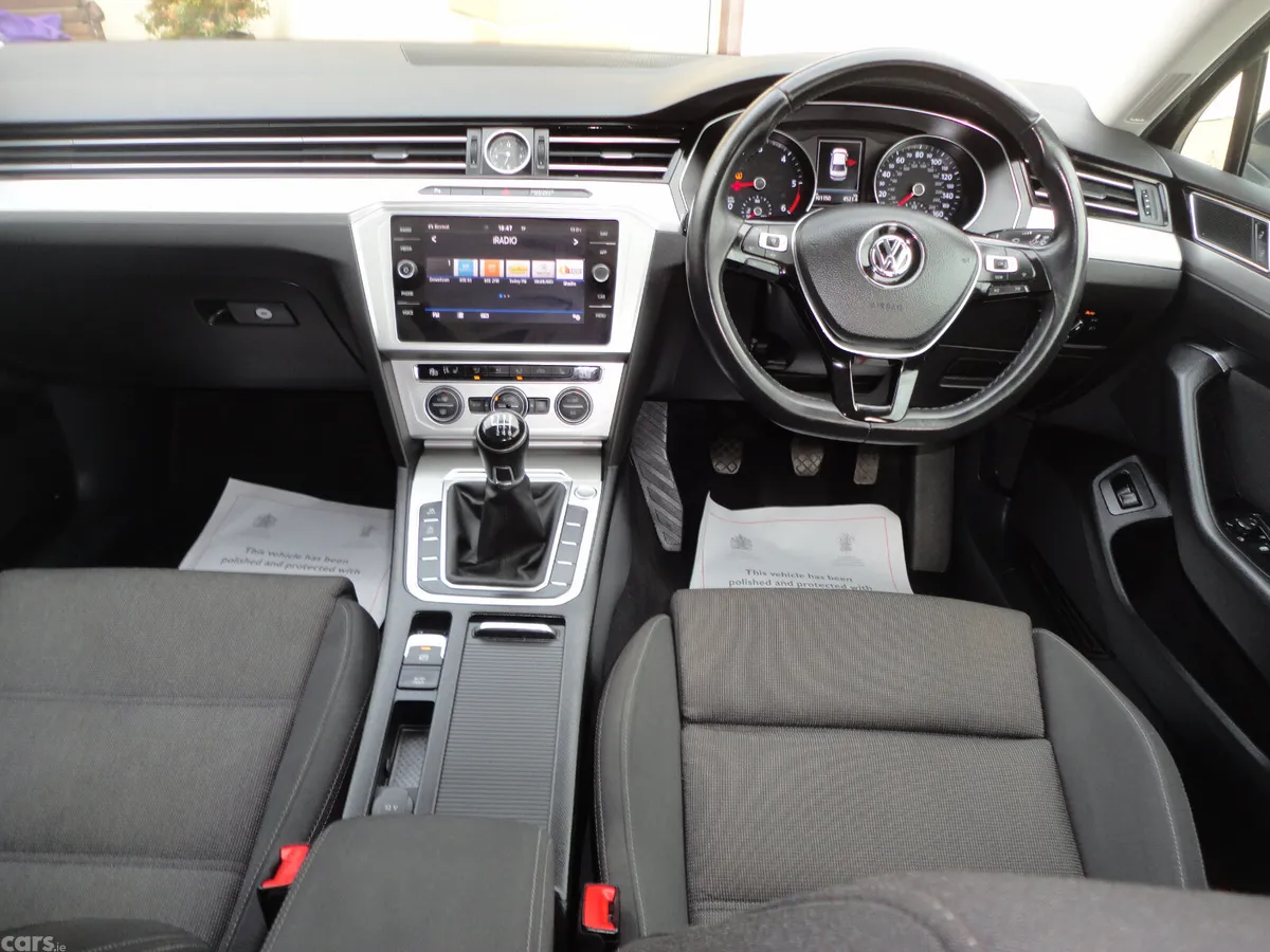 Volkswagen Passat Saloon, Diesel, 2019, Blue