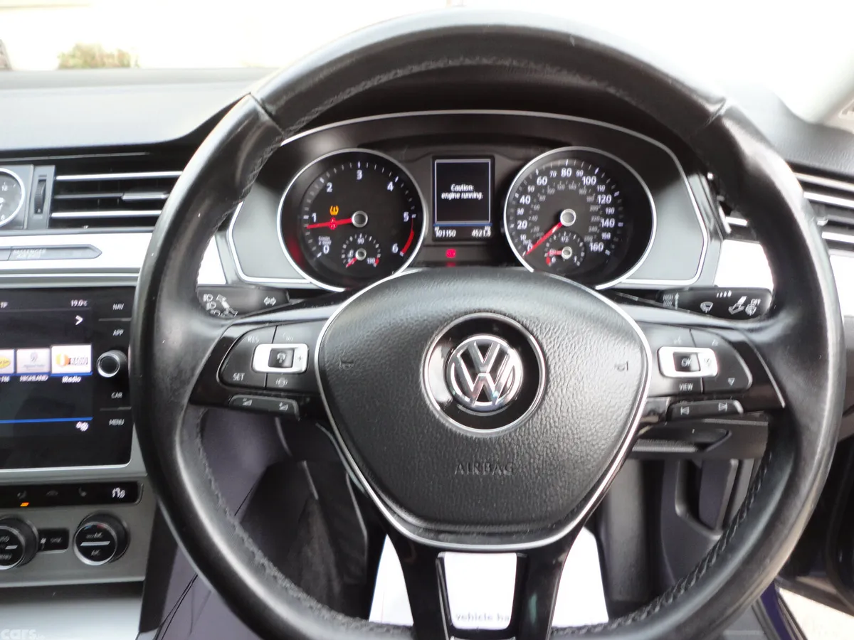 Volkswagen Passat Saloon, Diesel, 2019, Blue