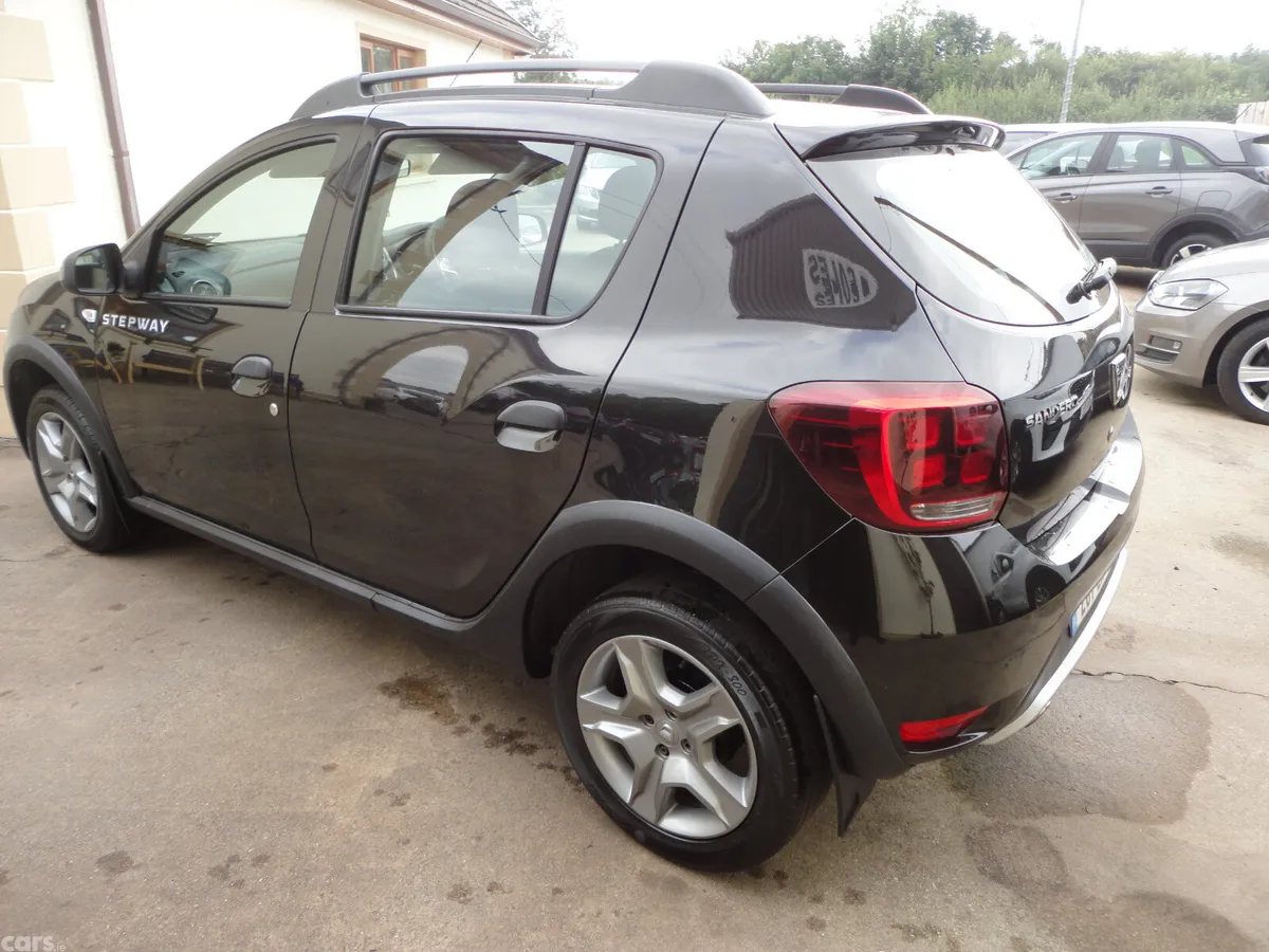 Dacia Sandero Stepway Hatchback, Diesel, 2020, Black