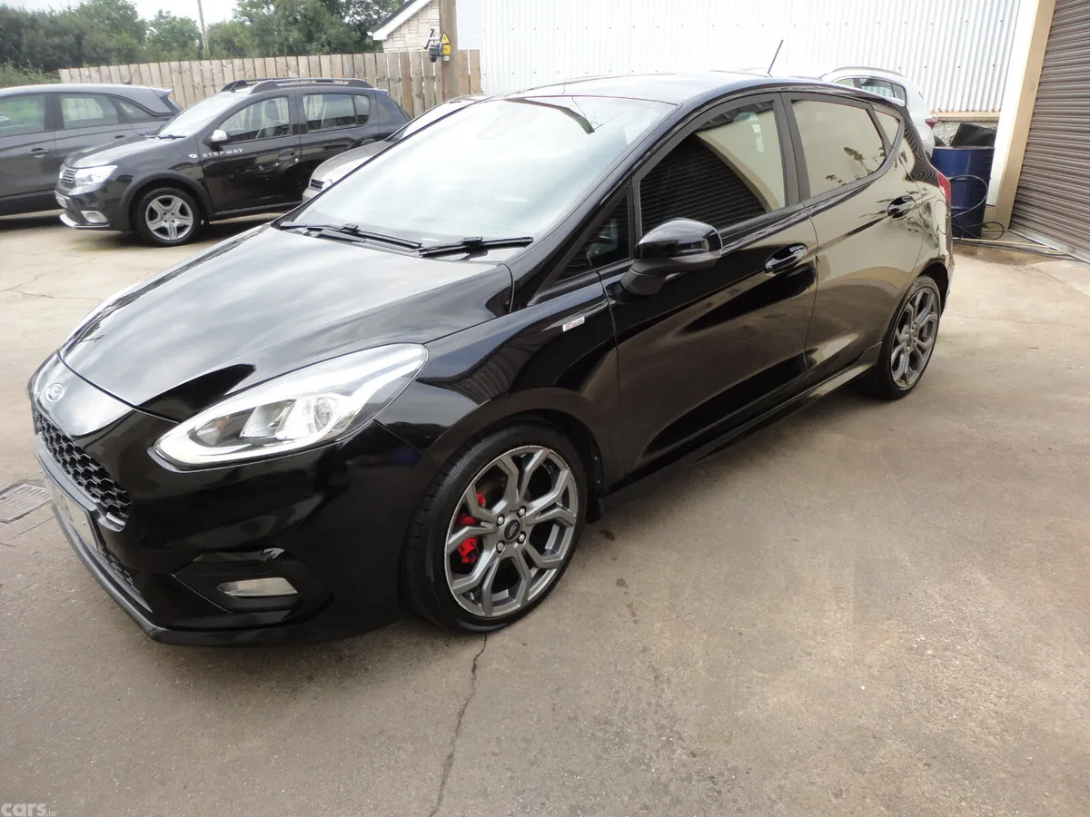 Ford Fiesta Hatchback, Diesel, 2018, Black