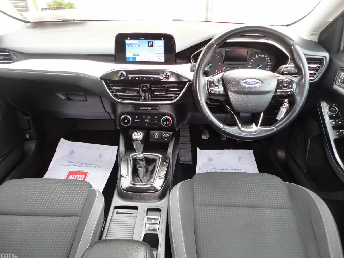 Ford Focus Hatchback, Diesel, 2020, Red