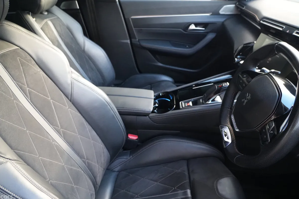 Peugeot 508 Saloon, Diesel, 2019, Red