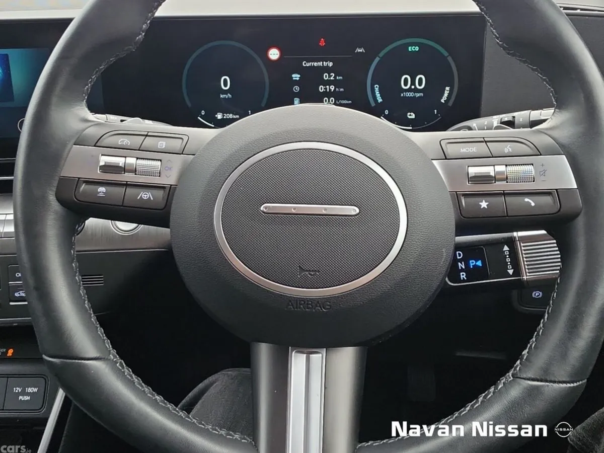 Hyundai KONA MPV, Petrol Hybrid, 2024, White