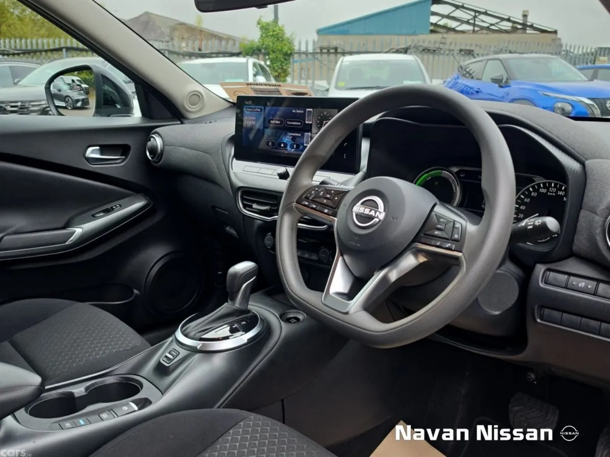 Nissan Juke SUV, Petrol Hybrid, 2026, White