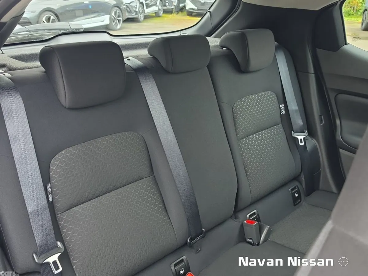 Nissan Juke SUV, Petrol Hybrid, 2026, White