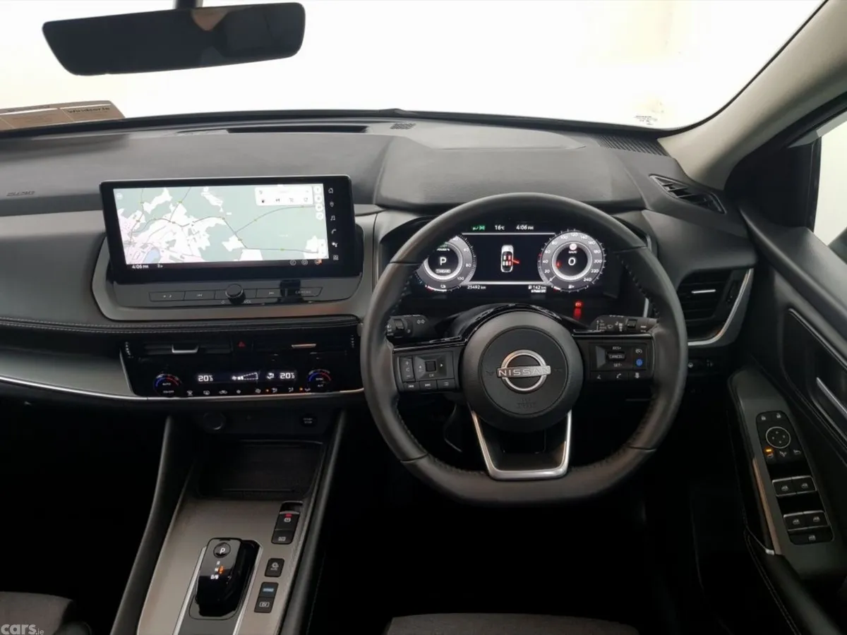 Nissan Qashqai MPV, Petrol Hybrid, 2026, White