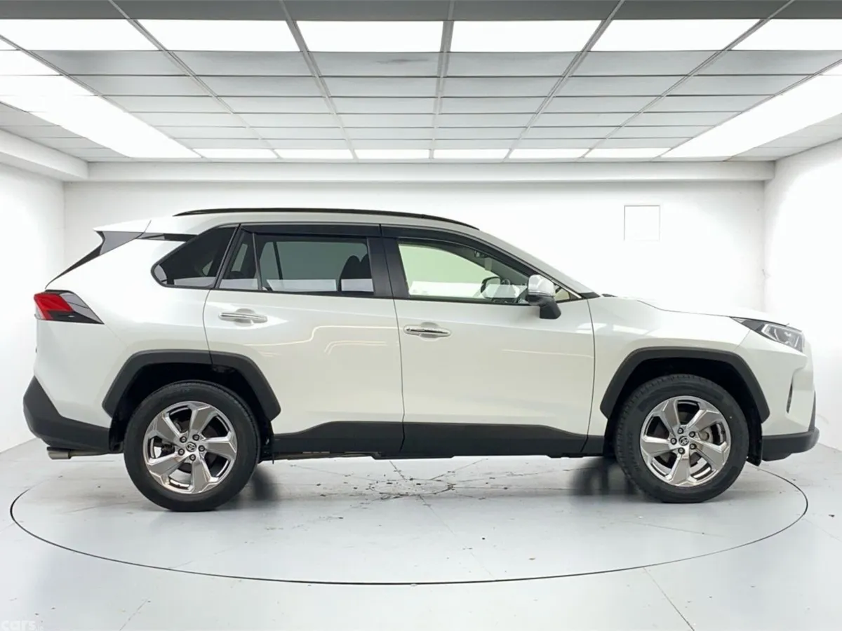 Toyota RAV4 SUV, Petrol Hybrid, 2021, White