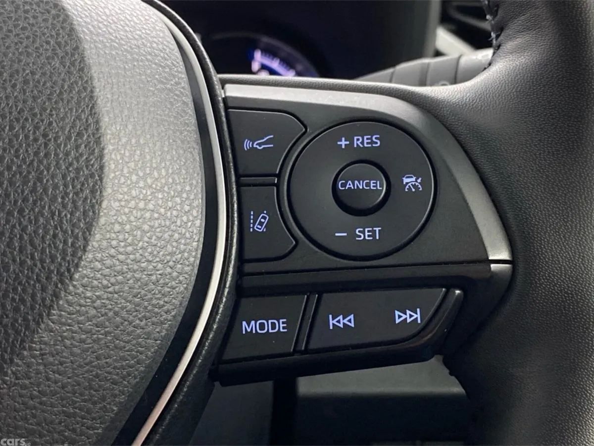 Toyota RAV4 SUV, Petrol Hybrid, 2021, White