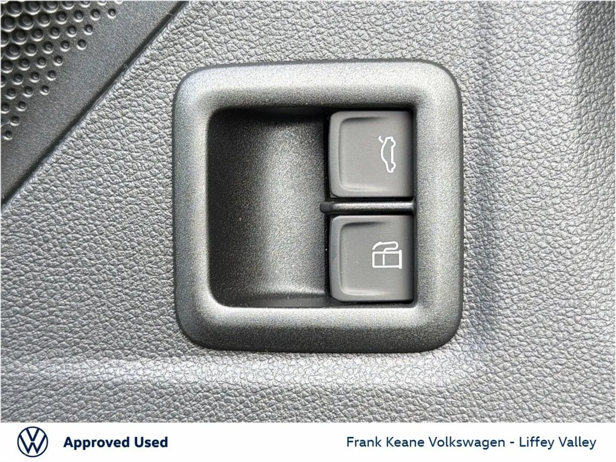 Volkswagen Tiguan SUV, Petrol Plug-in Hybrid, 2026, Silver