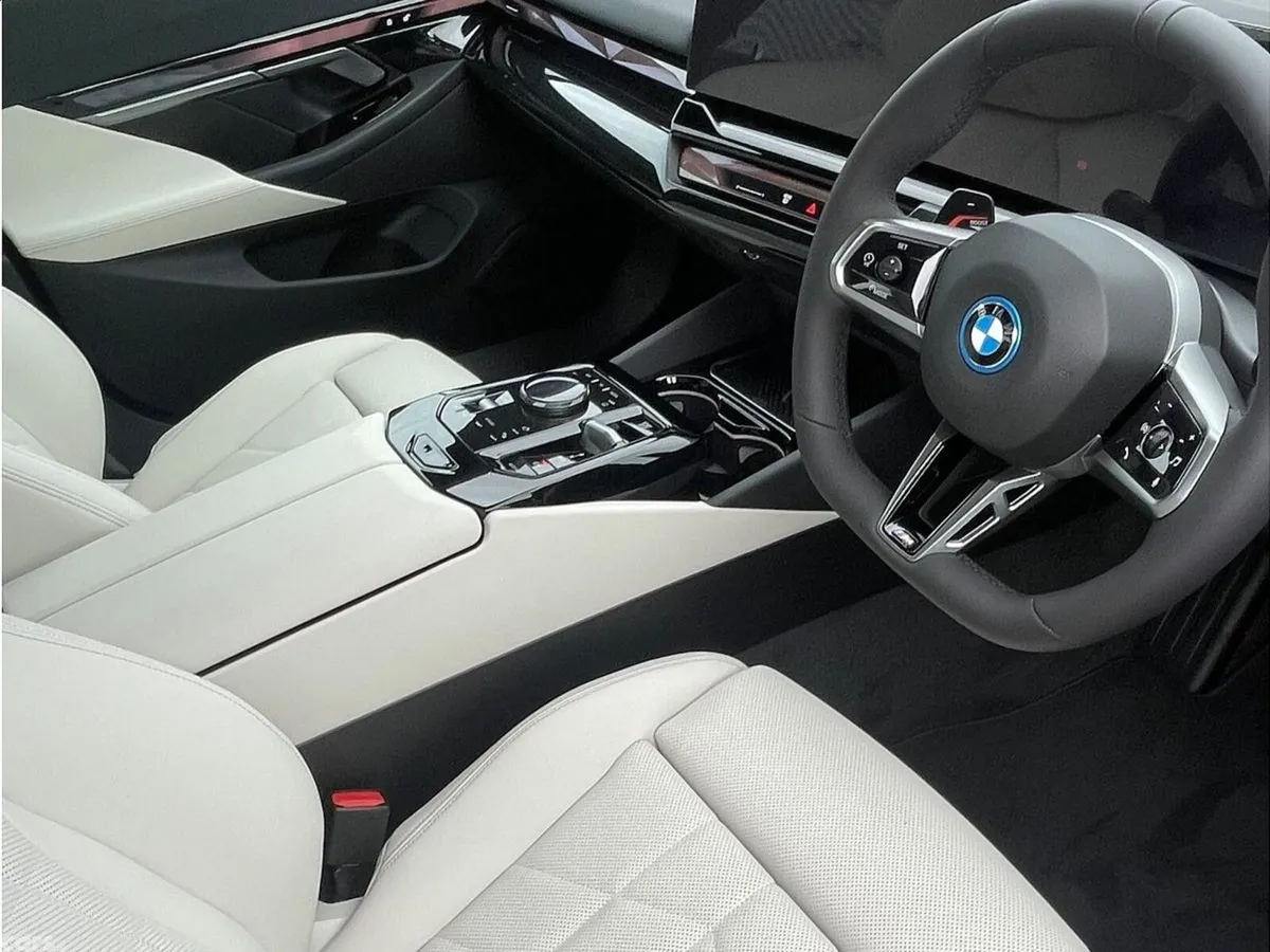 BMW 5-Series Saloon, Petrol Plug-in Hybrid, 2026, Grey