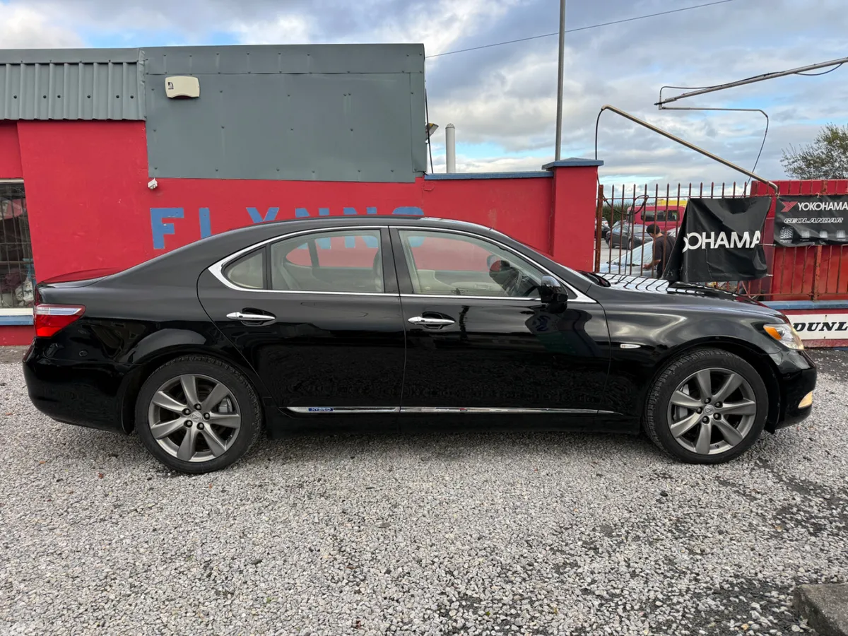 Lexus LS Saloon, Petrol Hybrid, 2008, Black