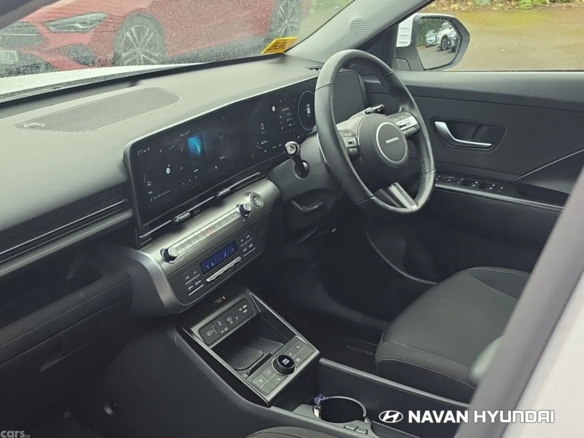 Hyundai KONA MPV, Petrol Hybrid, 2024, White
