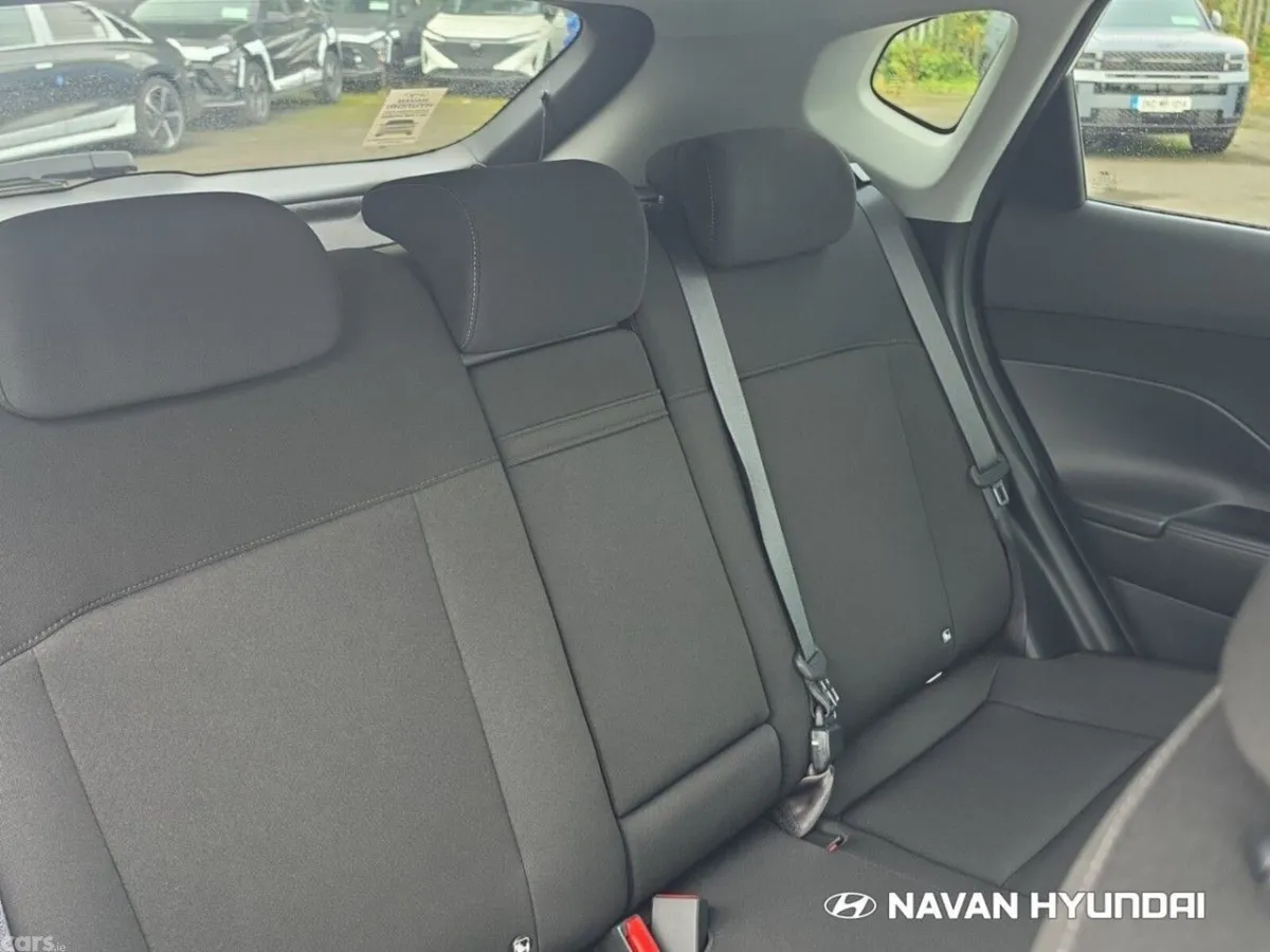 Hyundai KONA MPV, Petrol Hybrid, 2024, White