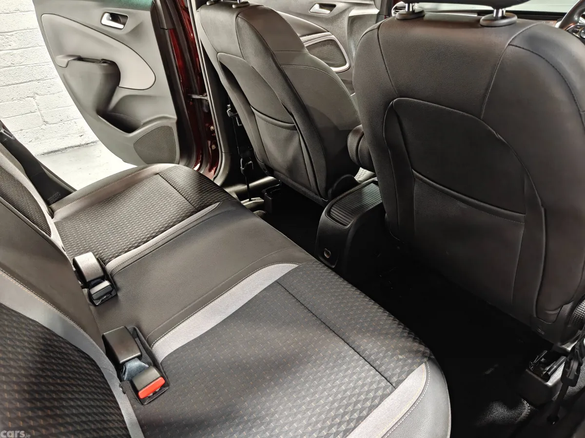 Opel Crossland X SUV, Petrol, 2018, Red