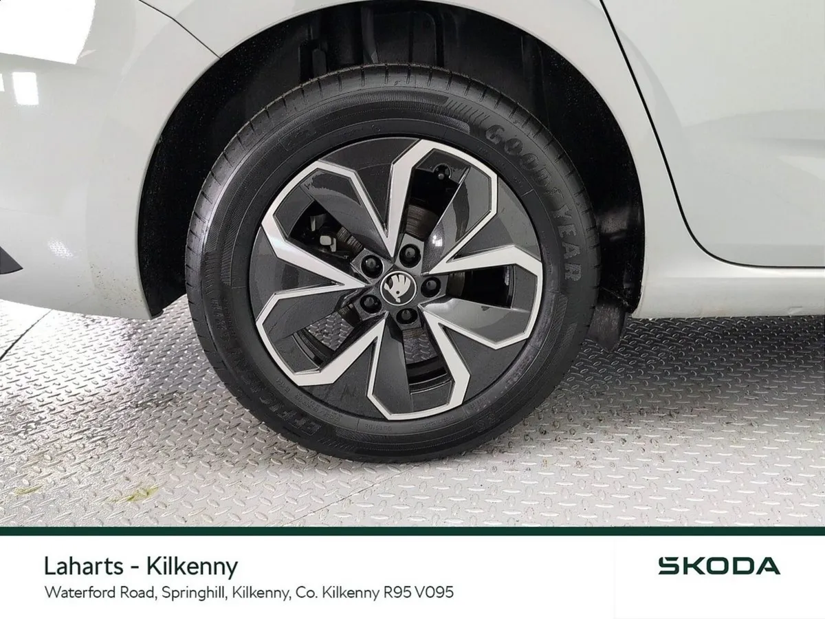 Skoda Scala Hatchback, Petrol, 2026, Grey