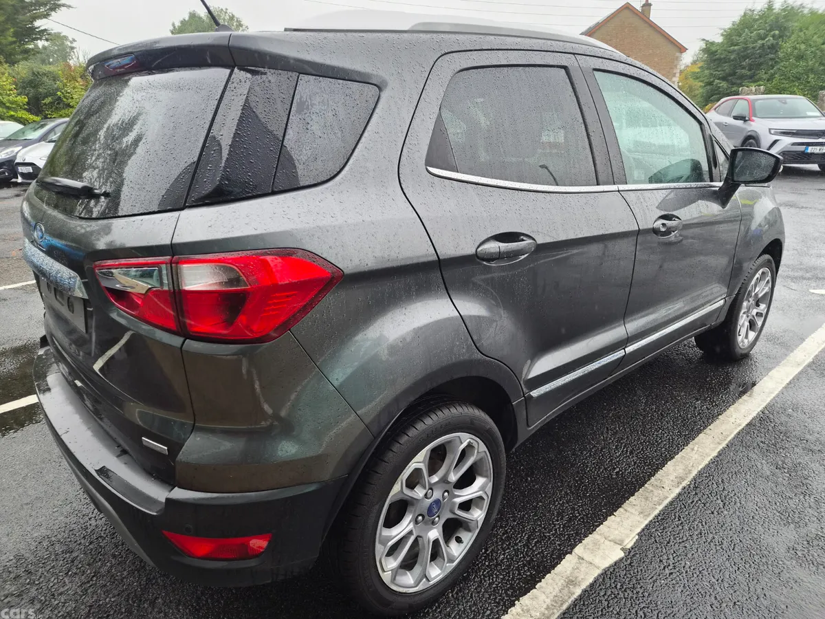 Ford EcoSport SUV, Petrol, 2018, Grey
