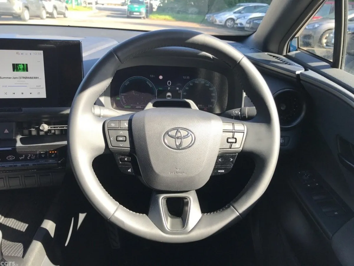 Toyota C-HR SUV, Petrol Hybrid, 2026, Blue