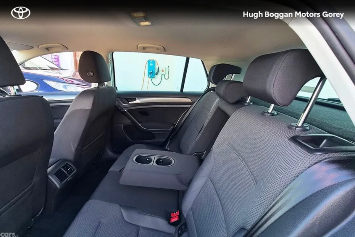 Volkswagen Golf Hatchback, Petrol, 2019, White