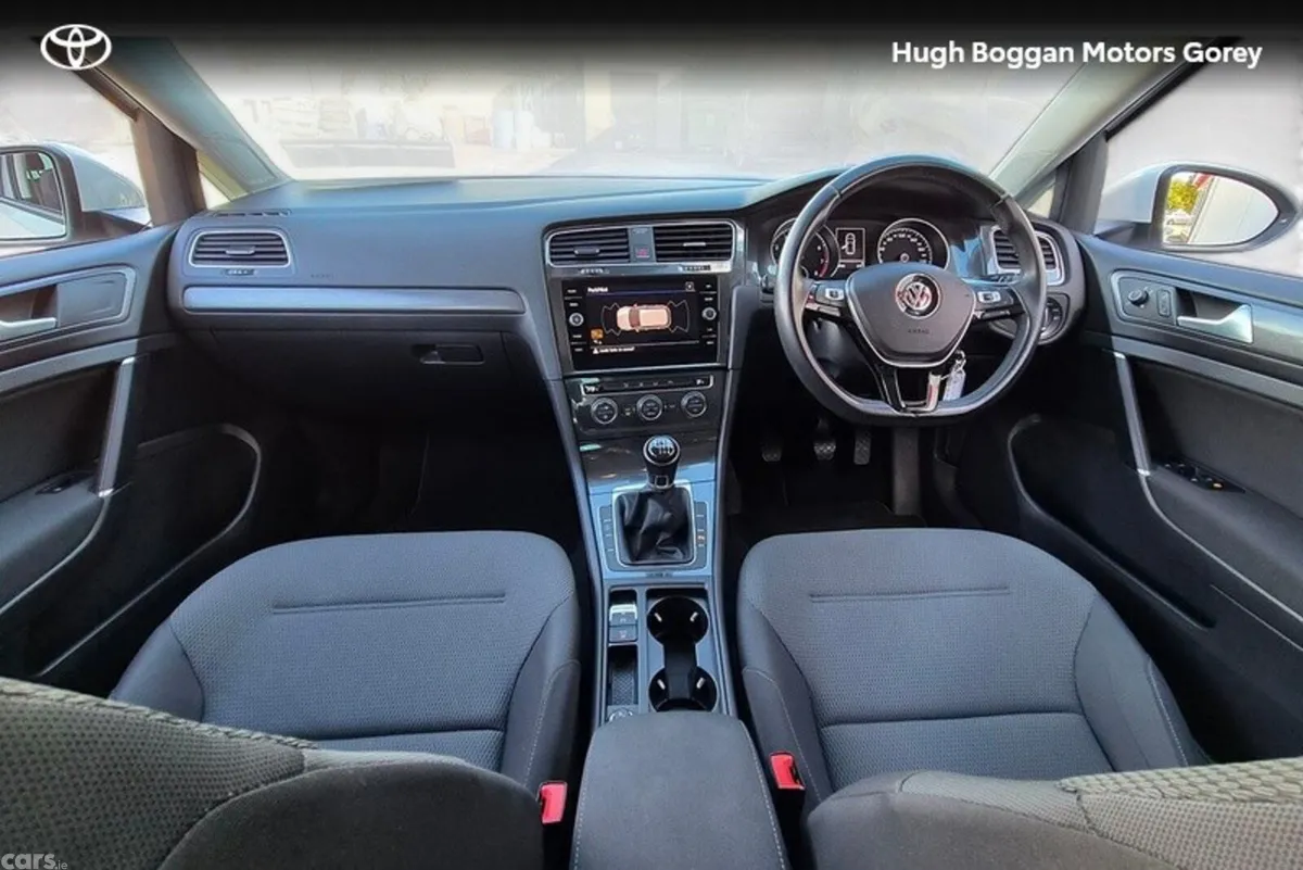 Volkswagen Golf Hatchback, Petrol, 2019, White