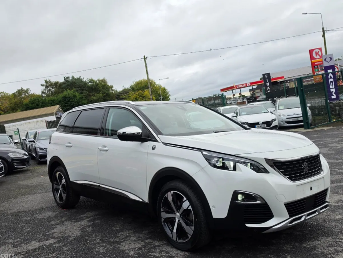 Peugeot 5008 MPV, Diesel, 2020, White