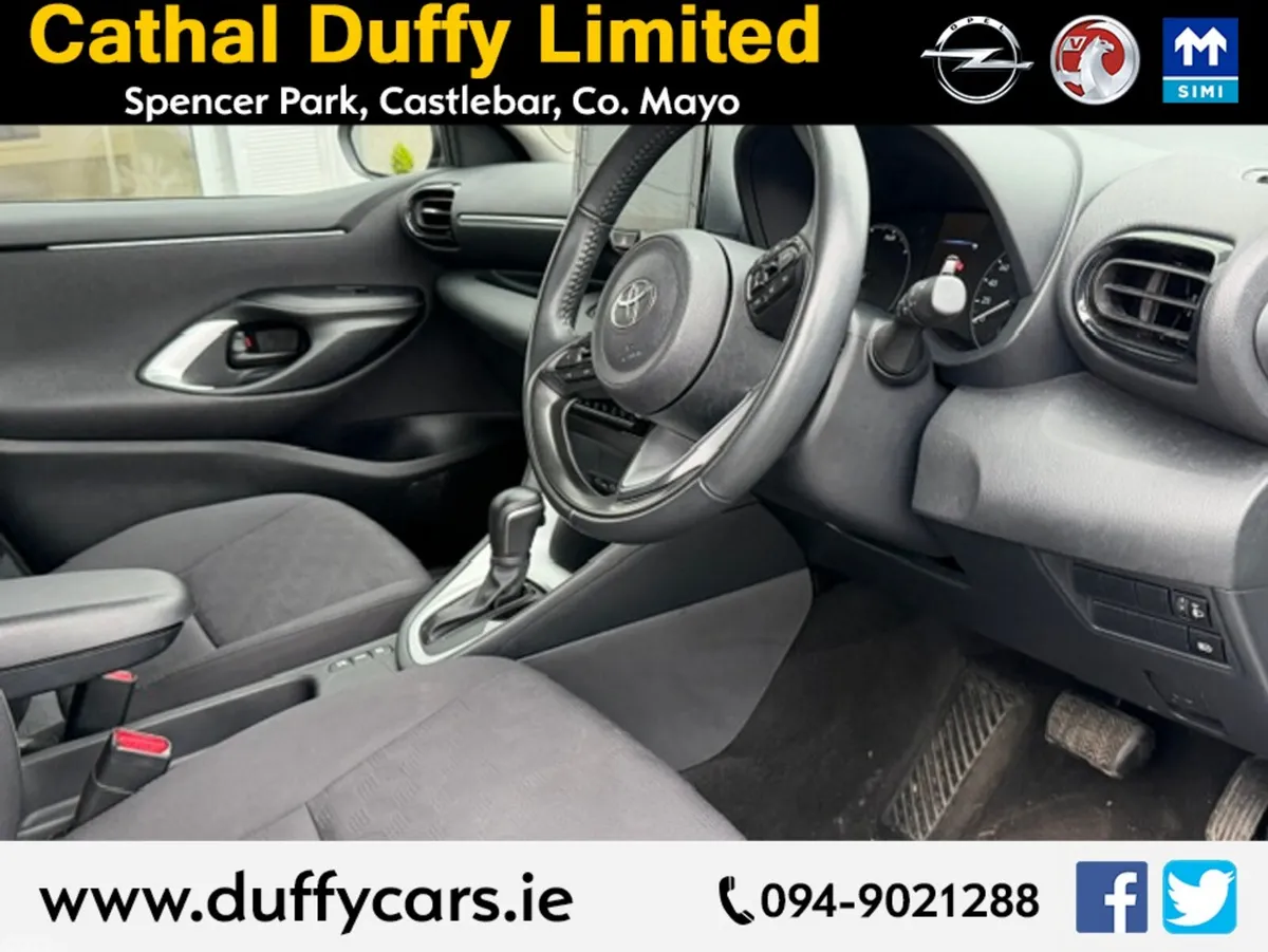 Toyota Yaris Hatchback, Petrol Hybrid, 2025, Grey