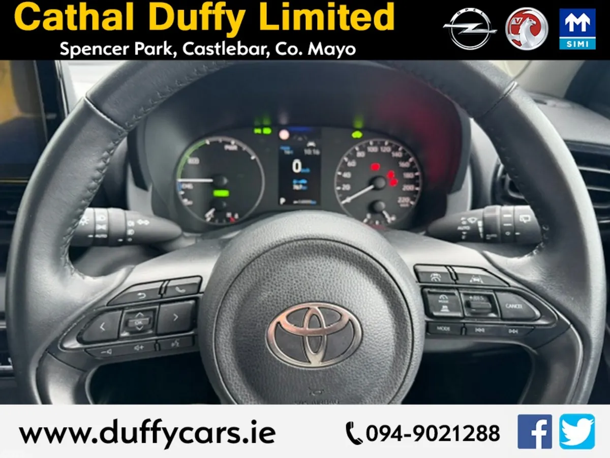 Toyota Yaris Hatchback, Petrol Hybrid, 2025, Grey