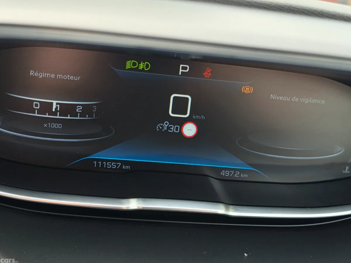 Peugeot 5008 MPV, Diesel, 2020, White