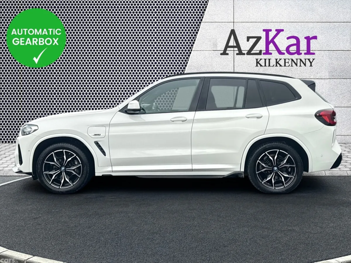 BMW X3 SUV, Petrol Hybrid, 2022, White