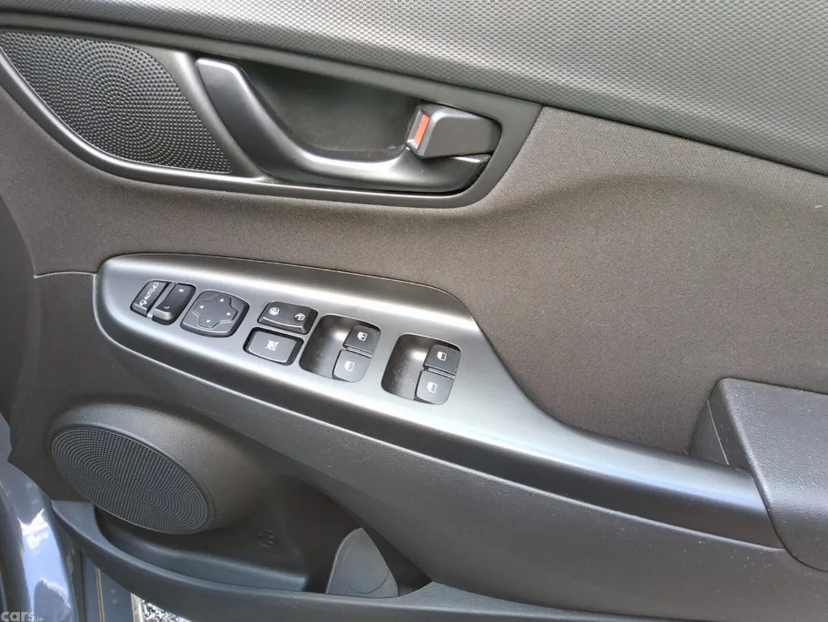 Hyundai KONA SUV, Petrol, 2022, Grey