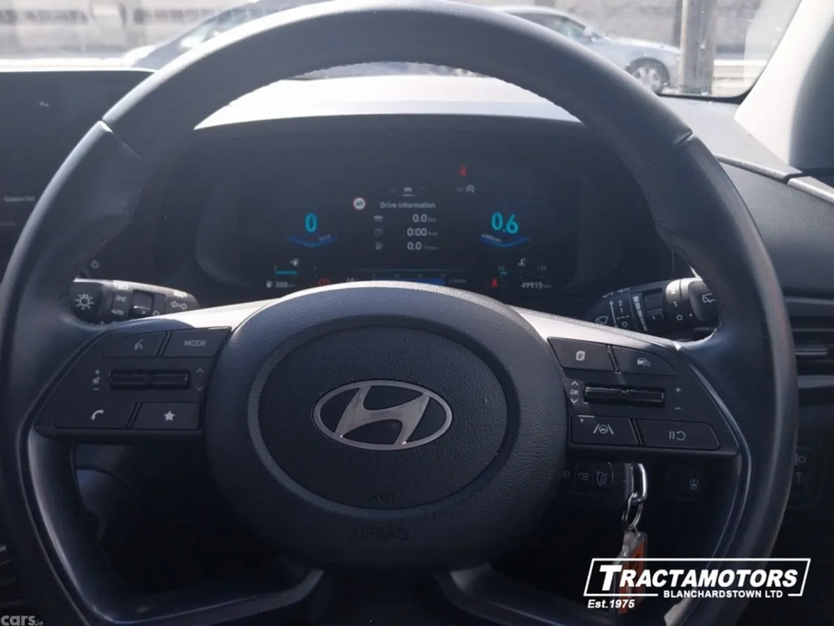 Hyundai i20 Hatchback, Petrol, 2024, White