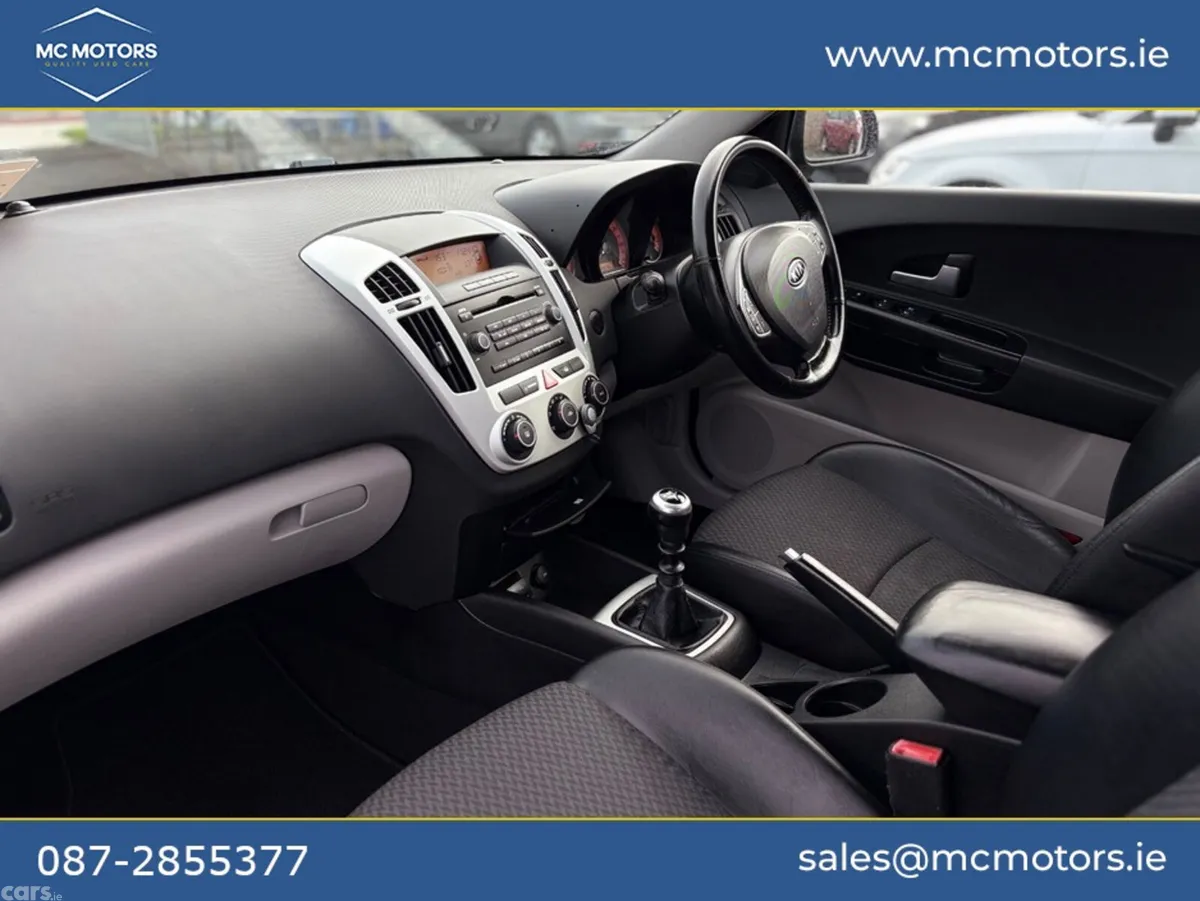 Kia Ceed Hatchback, Petrol, 2008, Blue