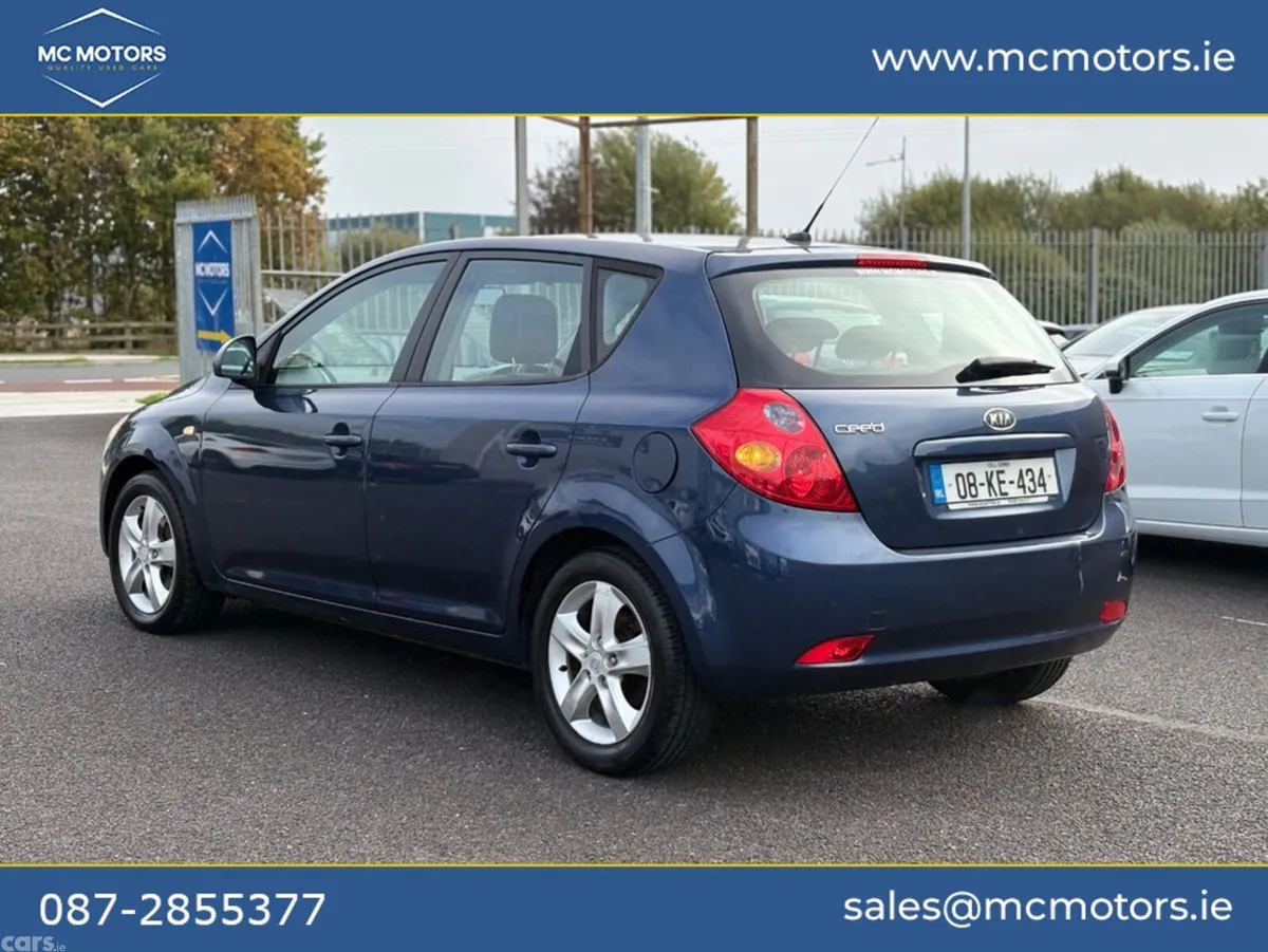 Kia Ceed Hatchback, Petrol, 2008, Blue