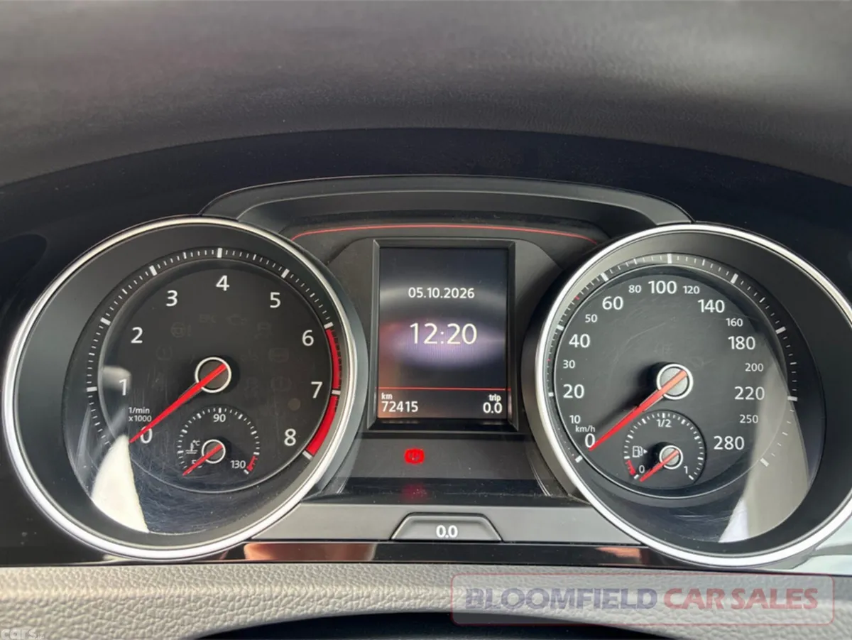 Volkswagen Golf Hatchback, Petrol, 2017, White