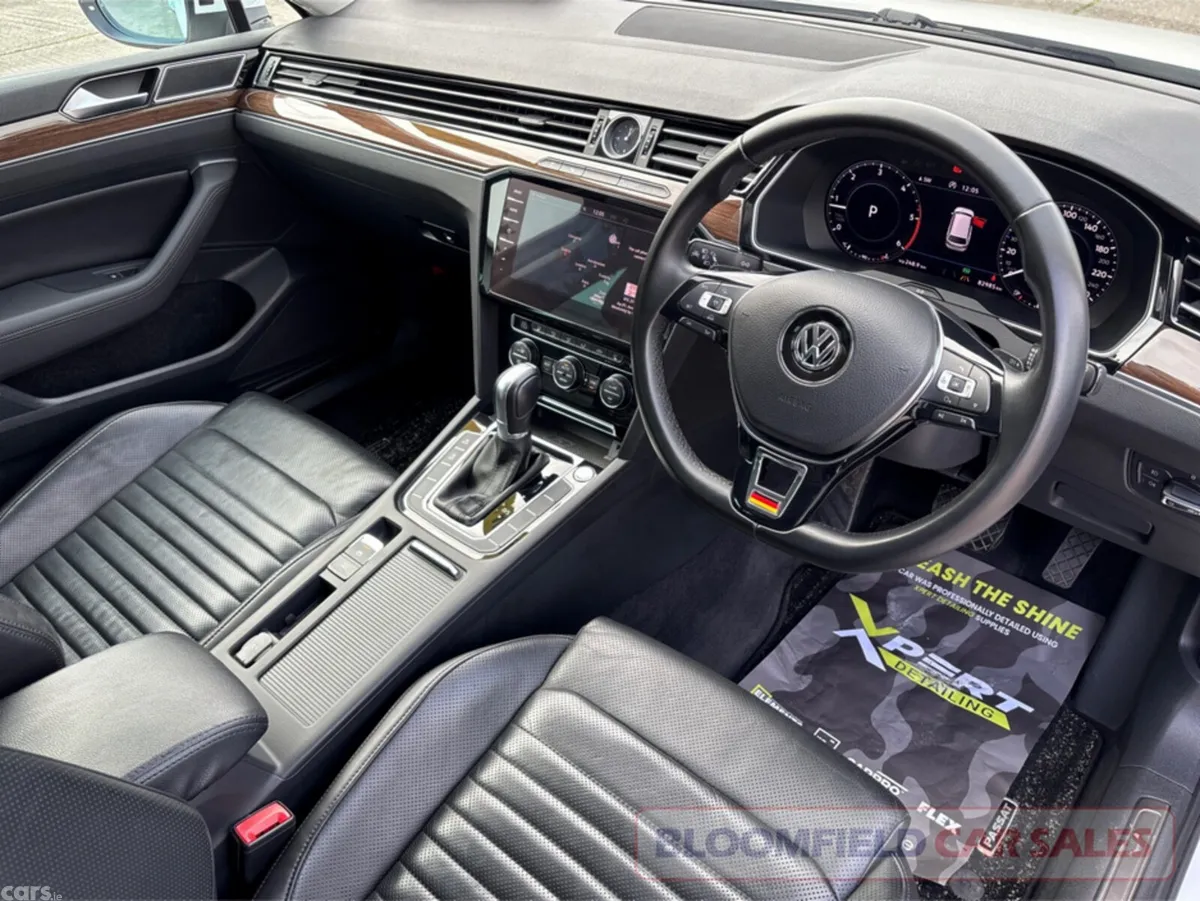 Volkswagen Passat Estate, Diesel, 2018, White