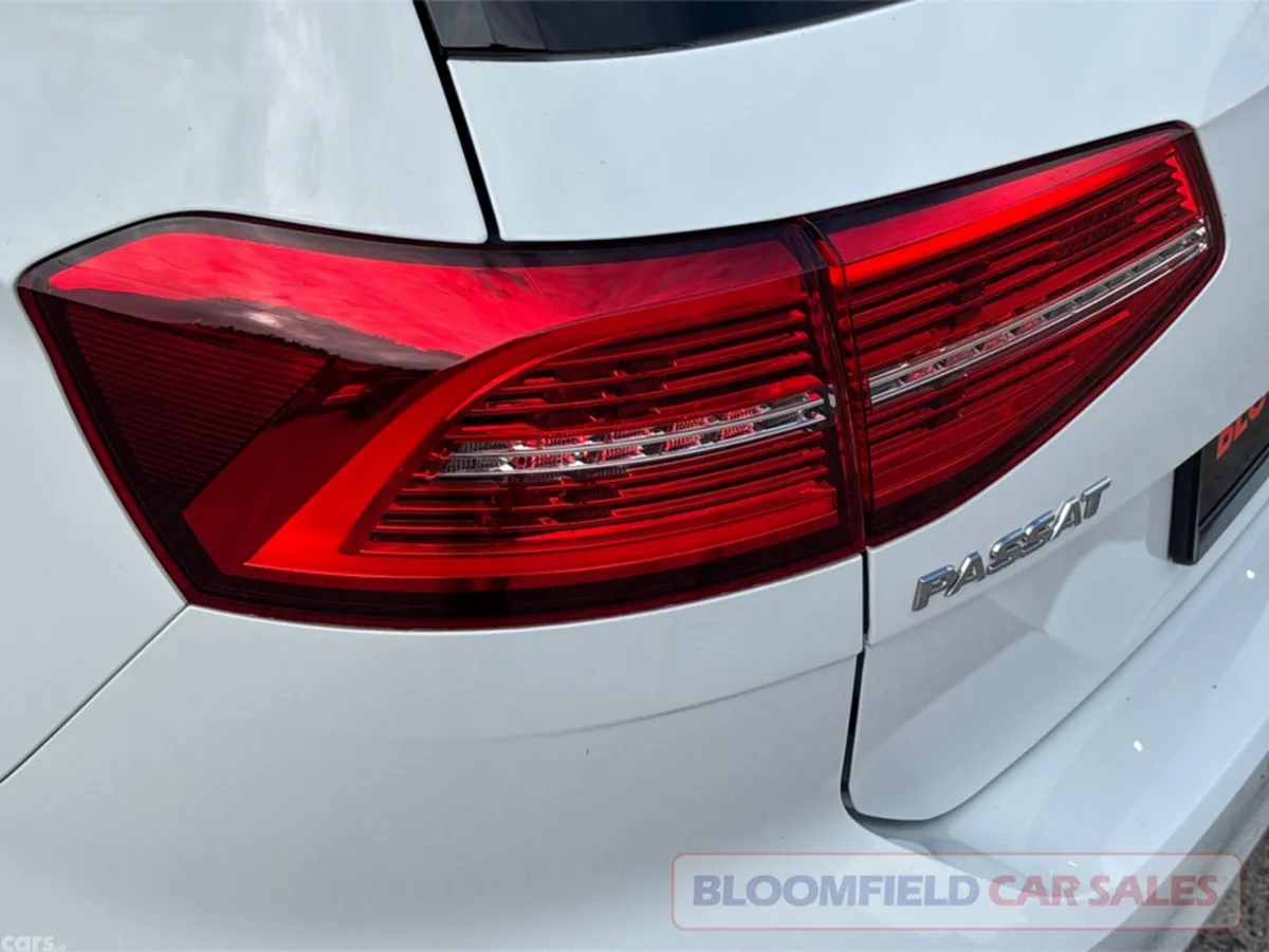 Volkswagen Passat Estate, Diesel, 2018, White
